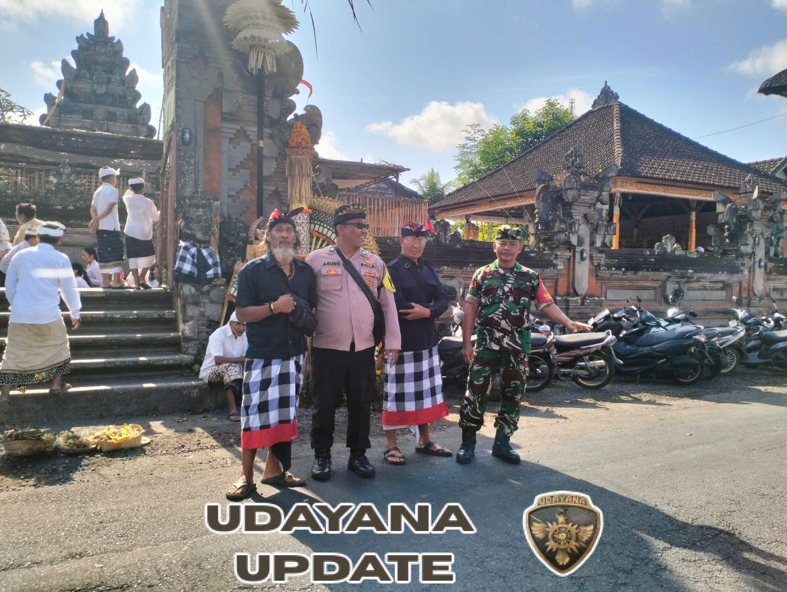 Wujudkan Kamtibmas, TNI-Polri Kawal Rangkaian Piodalan di Pura Penataran Petak Kaja