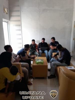 Babinsa Desa Labuhan Kertasari Dampingi Mediasi Kesepakatan Damai Antar Karyawan PT. Rinjani Bay