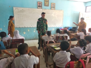 Babinsa Kuanino Kawal Program MBG untuk Ribuan Penerima Manfaat