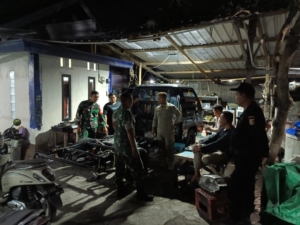 ‎Patroli Malam Koramil 1615-08/Labuhan Haji, Babinsa Bangun Kesadaran Kamtibmas