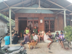 Serka Wagimin Tegaskan Pentingnya Gotong Royong dan Keamanan di Desa Dile