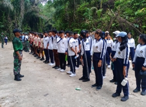 Wujudkan Semangat Gotong Royong Pelajar SMAN 1 dan 2 Abiansemal Bantu TMMD Ke-126 Kodim 1611/Badung