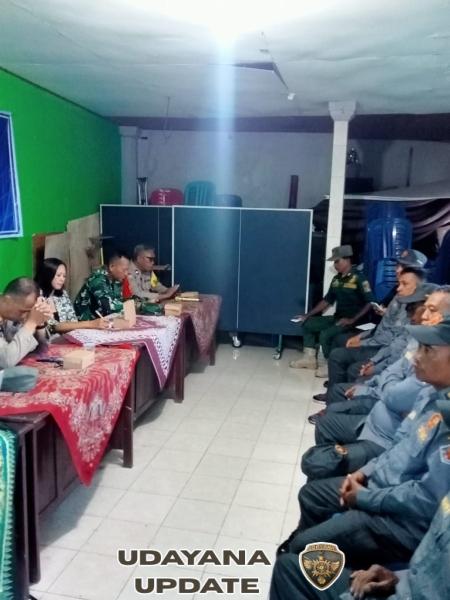 Sinergi Babinsa, Bhabinkamtibmas, dan Linmas Wujudkan Keamanan di Kampung Singaraja