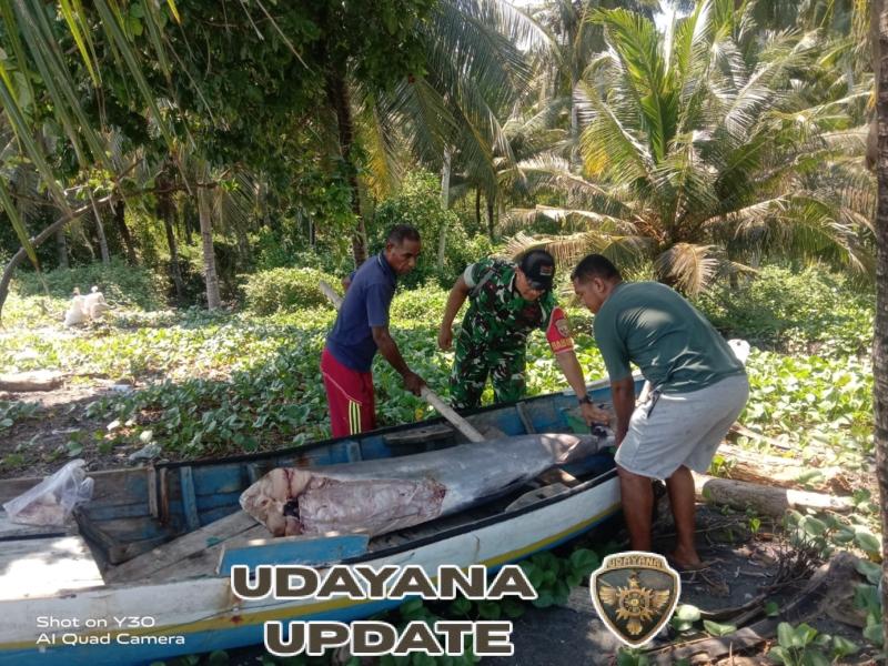 Babinsa Kodim 1602-01/Ende Himbau Nelayan Desa Ondorea Jaga Kamtibmas