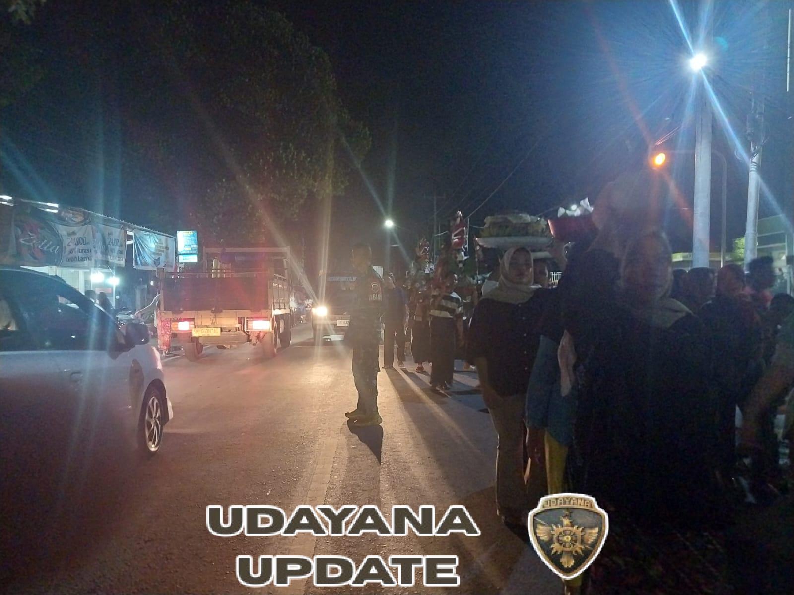 Suasana Meriah Khitanan di Bagik Polak Barat Dikawal Babinsa