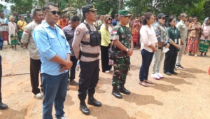 Warga Bonmuti Terima Bantuan Sosial Stimulan Dari Pemerintah