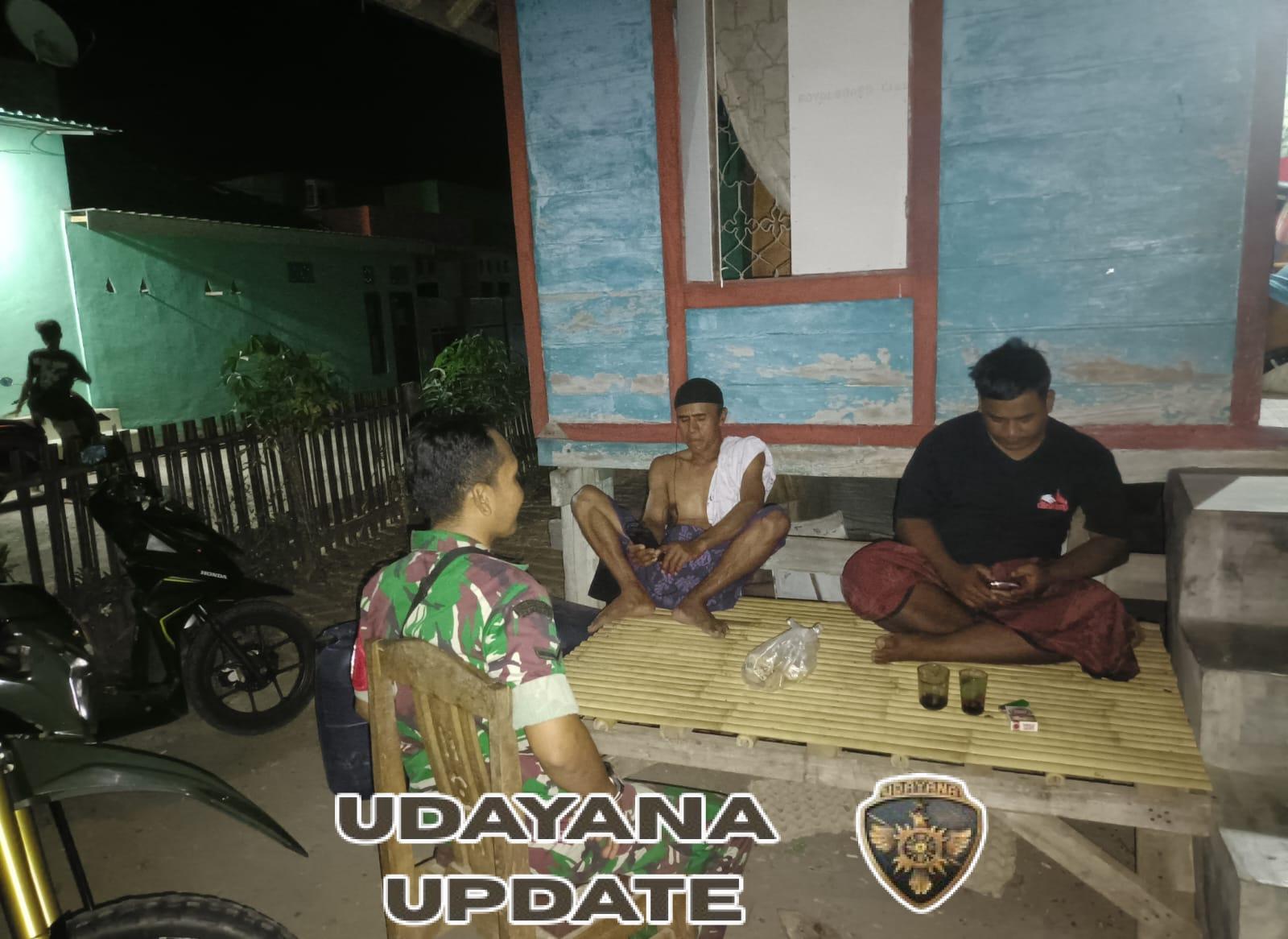 Wujud Kepedulian Teritorial, Koramil Lape-Lopok Sapu Wilayah Rawan dengan Patroli Malam