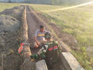 Kodim 1625/Ngada Targetkan 23% Pengukuran Awal Pemasangan Mal Coran Irigasi di Desa Benteng Tawa