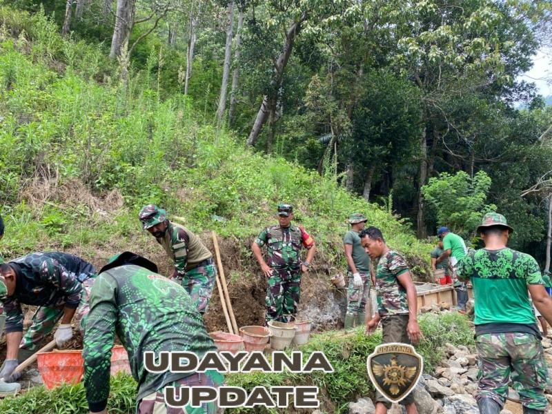 TMMD ke-126: TNI dan Warga Gotong Royong Bangun Irigasi di Cibal