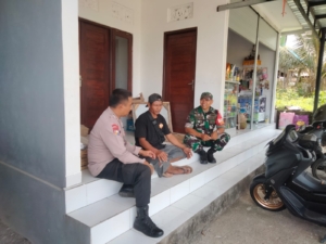 Babinsa Petak Pererat Silaturahmi Lewat Komsos dengan Warga Binaan