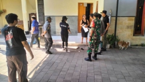 “Sinergi Babinsa dan Aparat Kelurahan Paket Agung, Tertibkan Administrasi Kependudukan”