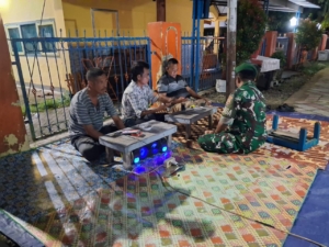 Babinsa Koramil 1628-01/Taliwang Gelar Patroli Malam, Wujudkan Keamanan dan Ketertiban di Wilayah