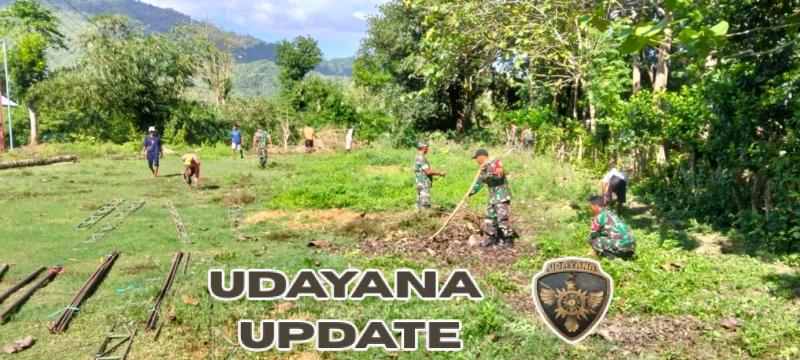 Babinsa Desa Sermong Dampingi Pembersihan Lahan Pembangunan Gedung Koperasi Merah Putih