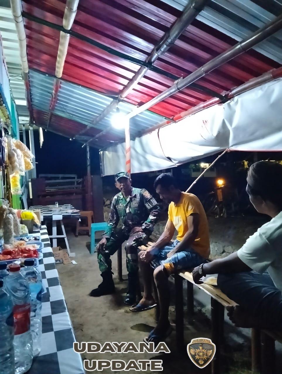 Babinsa Koramil 1628-04/Poto Tano Gelar Patroli Malam, Wujudkan Keamanan di Wilayah Binaan