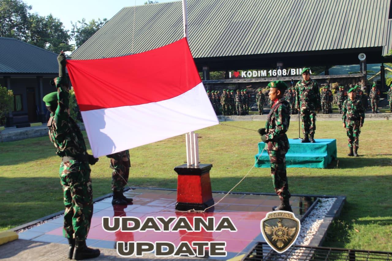 Kasdim 1608/Bima Mayor Inf Asep Okinawa Muas Pimpin Upacara Bendera Khidmat di Makodim Bima