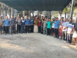 Dandim 1627/Rote Ndao dan Bupati Paulus Henuk Tinjau Penyiapan Ground Breaking KDKMP di Oelua