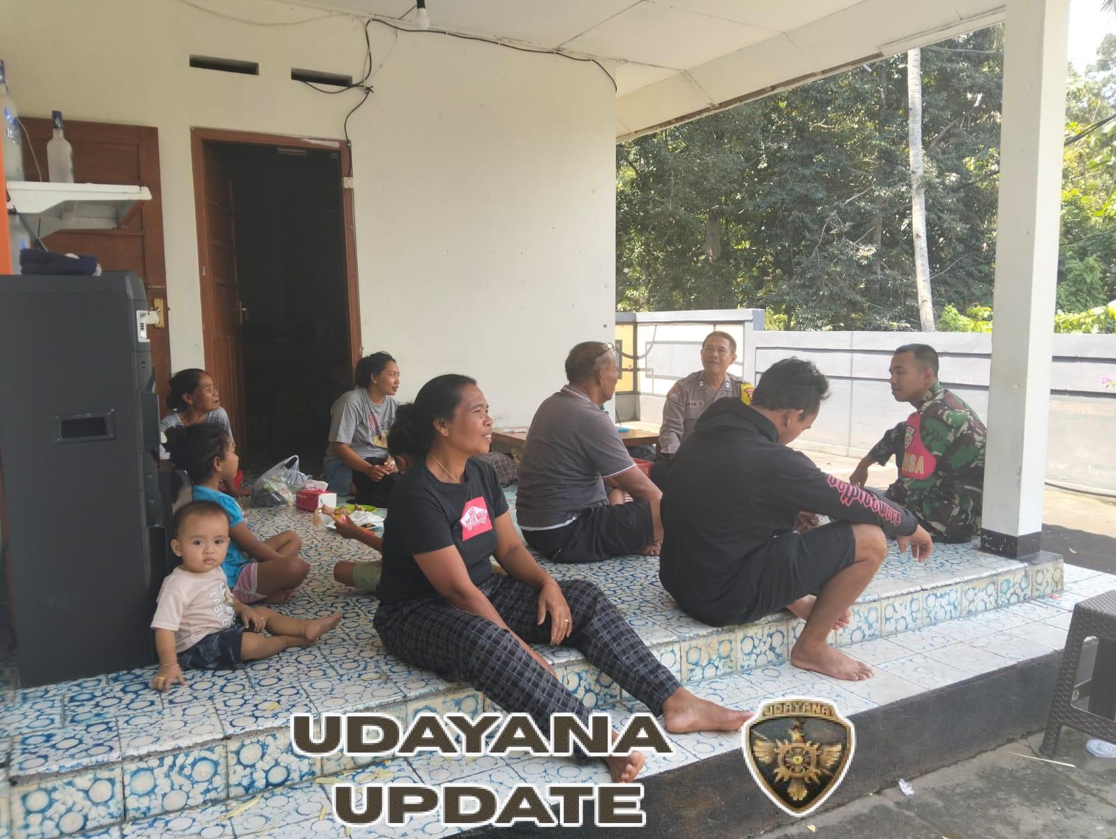 Tingkatkan Kepedulian Sosial, Babinsa Desa Bestala Sambangi Warga yang Sedang Sakit Akibat Kecelakaan