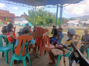 Ciptakan Suasana Harmonis, Babinsa Aktif Laksanakan Komsos di Wilayah Binaan