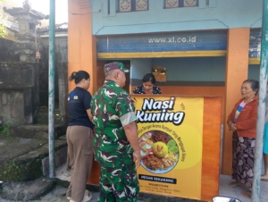 Babinsa Desa Selat Laksanakan Komsos dan Pemantauan Wilayah Bersama Warga Binaan