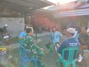 Babinsa Koramil 1628-03/Seteluk Aktif Bangun Silaturahmi dengan Tokoh Masyarakat