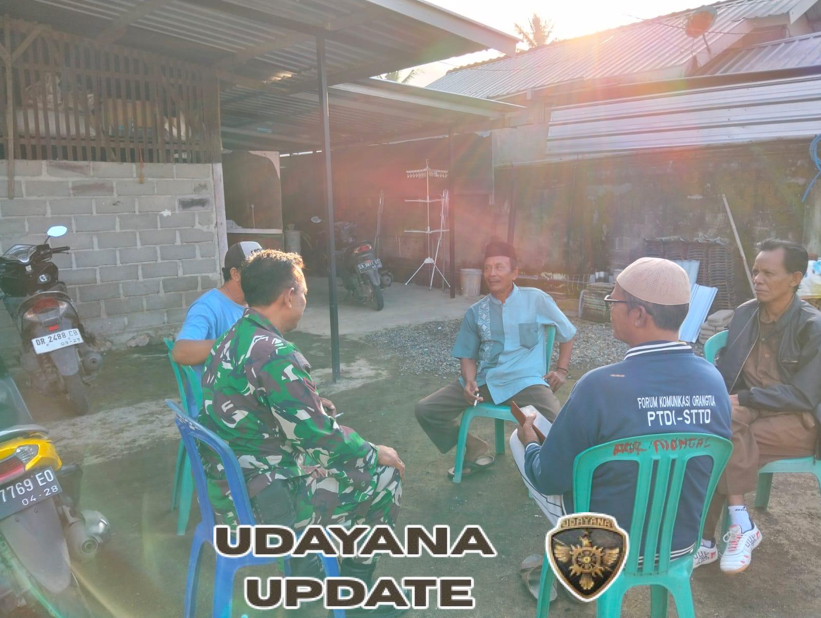 Babinsa Koramil 1628-03/Seteluk Aktif Bangun Silaturahmi dengan Tokoh Masyarakat