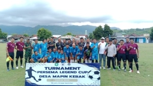 Babinsa Koramil 1607-04/Alas Hadir Wujudkan Keamanan di Turnamen Legend Cup Desa Mapin Kebak