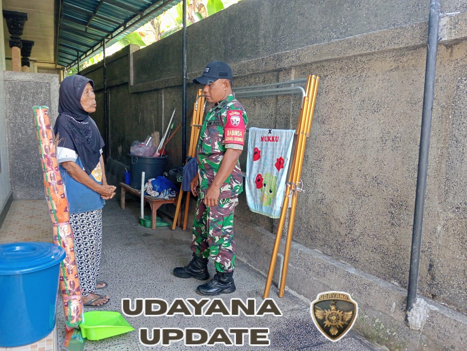 Babinsa Koramil Dawan Salurkan Bantuan Alkap harian Kepada Warga Di Desa Kampung Kusamba