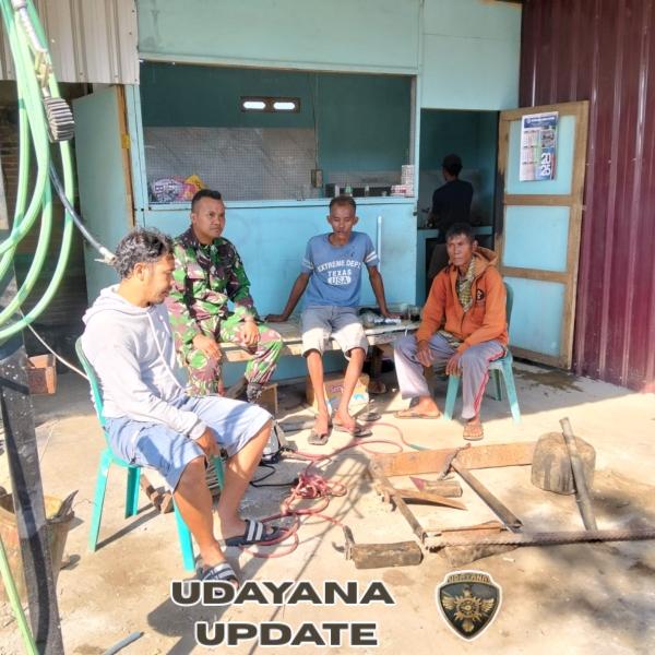 ‎Anggota Koramil Ropang Ajak Warga Lenangguar Hindari Narkoba dan Judi