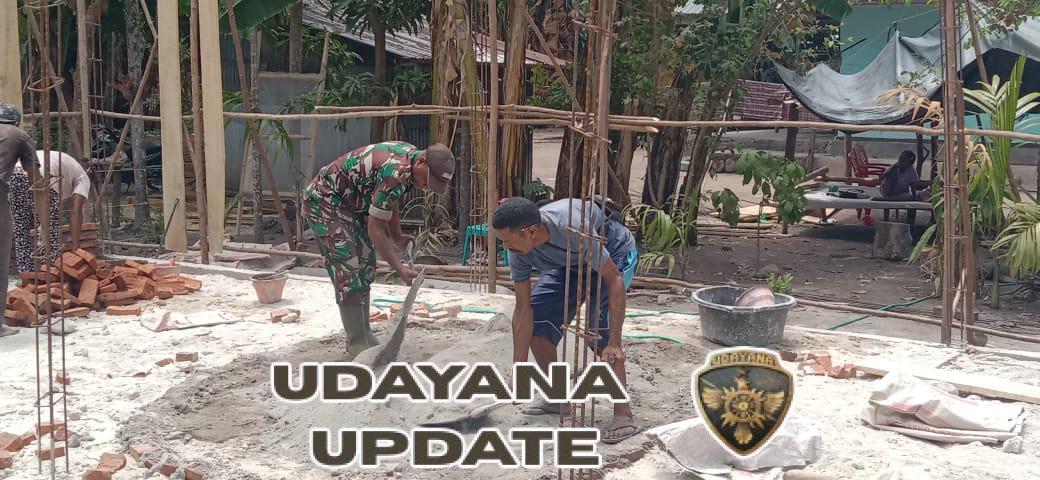 Sertu Lodewik Kay Gelar Komsos dan Bakti Sosial di Desa Bouwelia