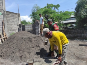 Babinsa Kempo Ajak Warga Desa Songgajah Perkuat Gotong Royong dan Kebersamaan