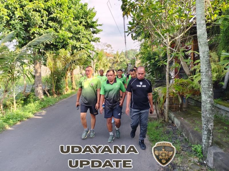 Kodim Klungkung Tingkatkan Kebugaran Fisik Melalui Jalan Pagi
