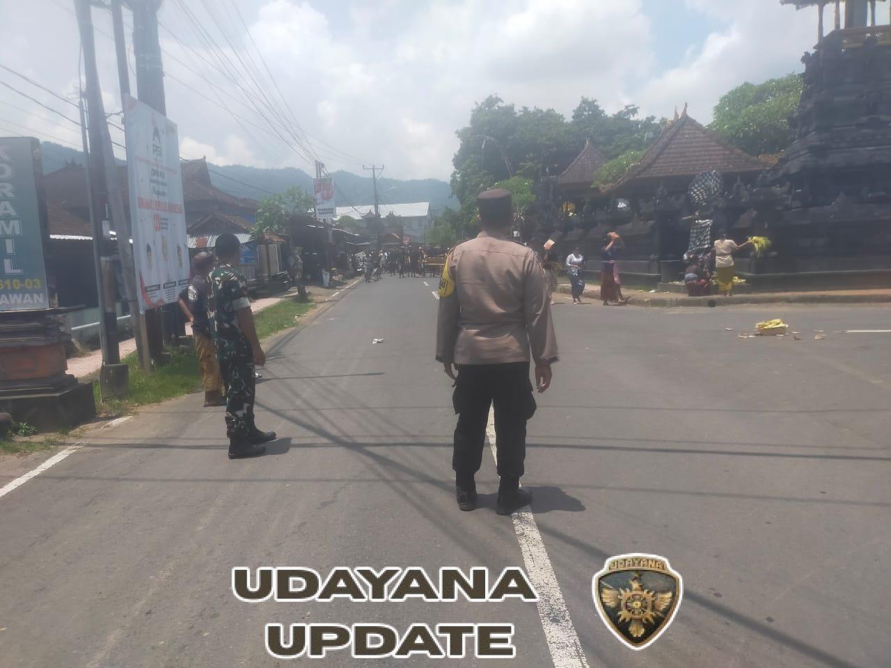 Tetap Kompak, Aparat TNI Polri Dan pecalang Di Dawan Kelod Bersinergi Gelar Pengamanan Pemakaman Warga