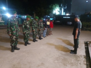 Serma Muh Ali Pimpin Patroli Siskamling Jaga Keamanan Teritorial Woha