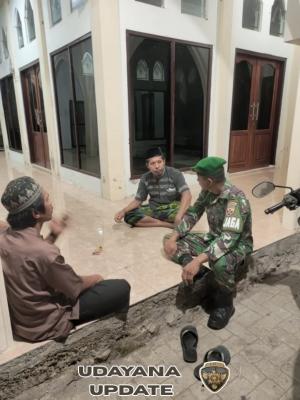 Babinsa Koramil Sekongkang Gelar Patroli Malam, Wujudkan Keamanan dan Ketertiban di Wilayah Binaan