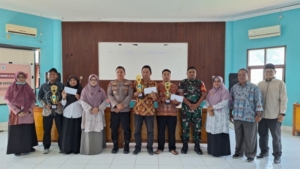 Babinsa Serda Syamsul Hadi Hadiri Acara Perpisahan Pegawai Kecamatan Sekongkang