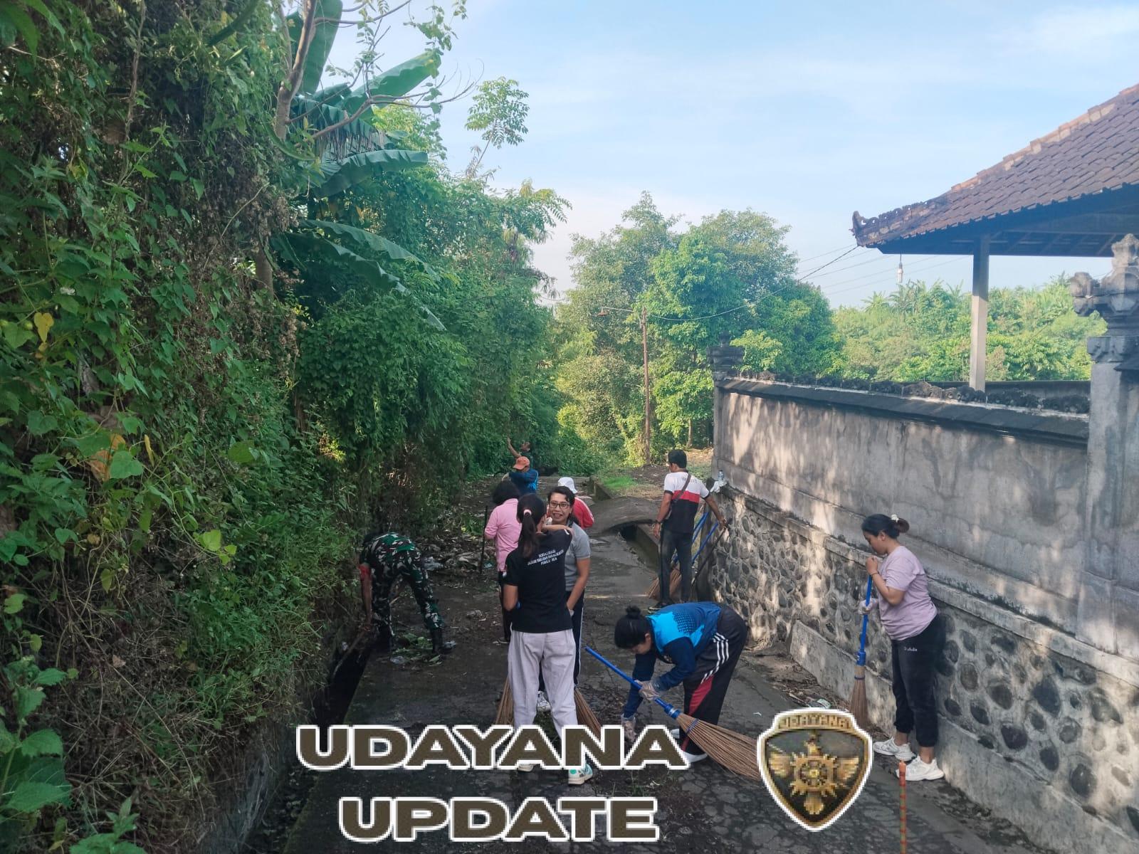 TNI Dan Aparatur Desa Bersatu, Babinsa Sampalan Kelod Gencarkan Gotong Royong Bersih Sampah