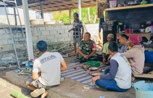 Babinsa Desa Landih Hadir di Tengah Warga, Wujudkan Kemanunggalan TNI dengan Rakyat