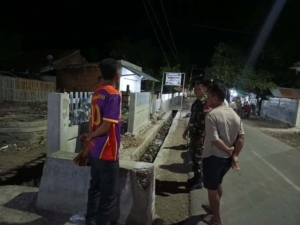 Generasi Muda Jadi Fokus Patroli Malam Babinsa di Dusun Nanga Jambu