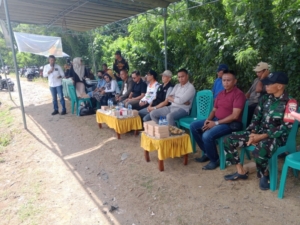 ‎Babinsa Dukung Semangat Sportivitas dalam Lomba Balap Ojek Gabah Desa Kakiang