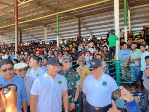 Dandim 1601/Sumba Timur Dampingi Bupati Hadiri Penutupan Lomba Pacuan Kuda Piala Pangdam IX/Udayana