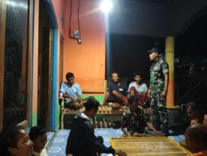 Babinsa Koramil 1608-06/Wawo Gelar Patroli dan Ronda Malam Demi Jaga Keamanan Wilayah