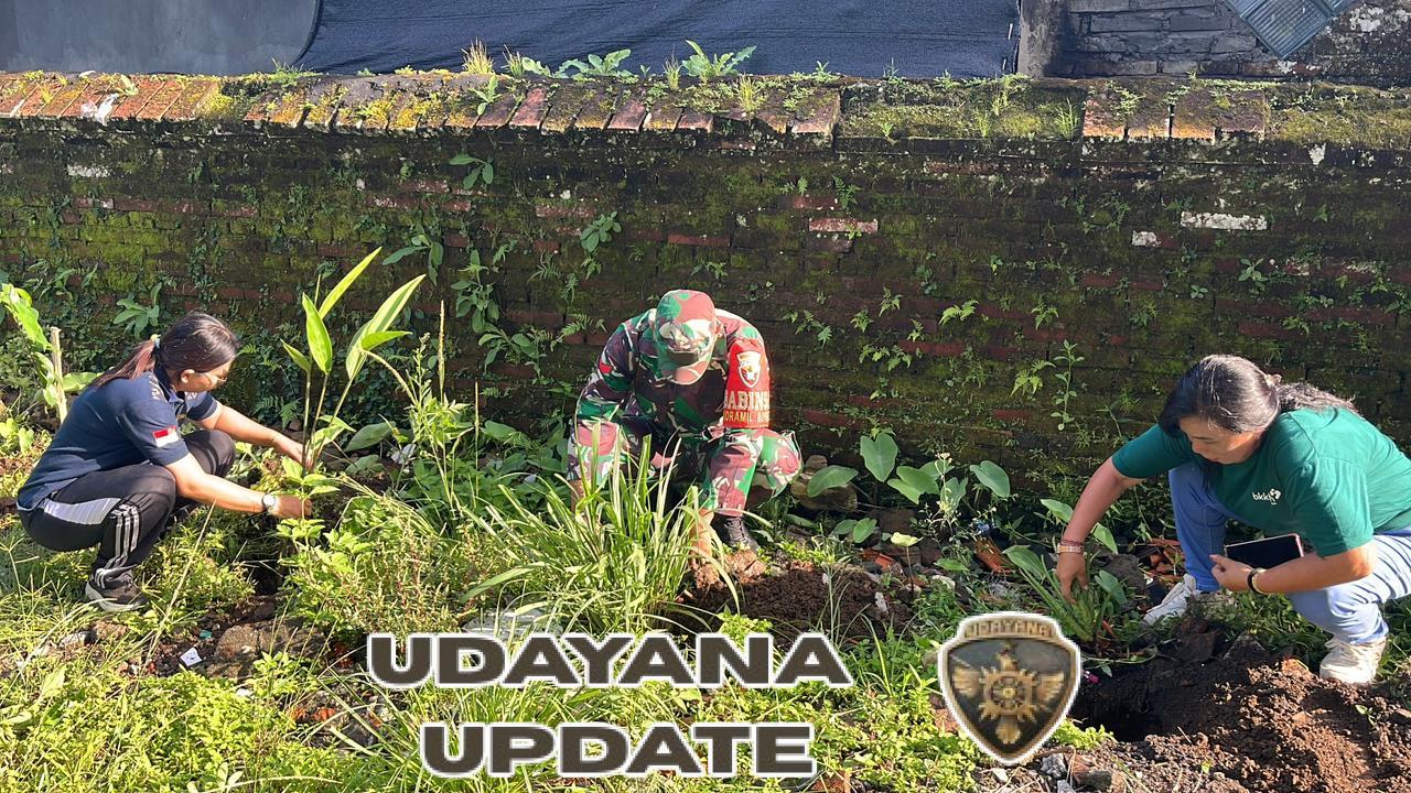 Jaga Kelestarian Lingkungan, Babinsa Bersama Pemdes Nyalian Gelar Gotong Royong Dan Tanam Pohon