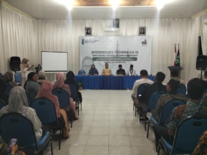 Danramil 1628-01/Taliwang Mewakili Dandim 1628/KSB Hadiri Penutupan Intermediate Training LK II HMI