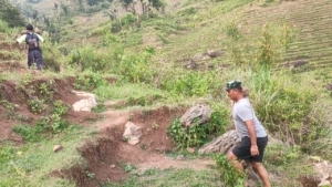 Sinergi TNI dan Rakyat, Kodim 1612/Manggarai Bangun Saluran Irigasi di Desa Pinggang