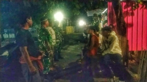 Ronda Malam Teritorial Koramil 1608-01/Rasanae di Kelurahan Kolo Berjalan Aman dan Kondusif