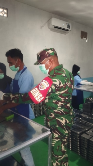 Sinergi TNI dan BGN RI, Ribuan Anak Sekolah di Rote Timur Dapat Asupan Makanan Bergizi