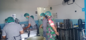 Babinsa Koramil 1627-01/Ba’a Dukung Program Makanan Bergizi Gratis di Rote Ndao