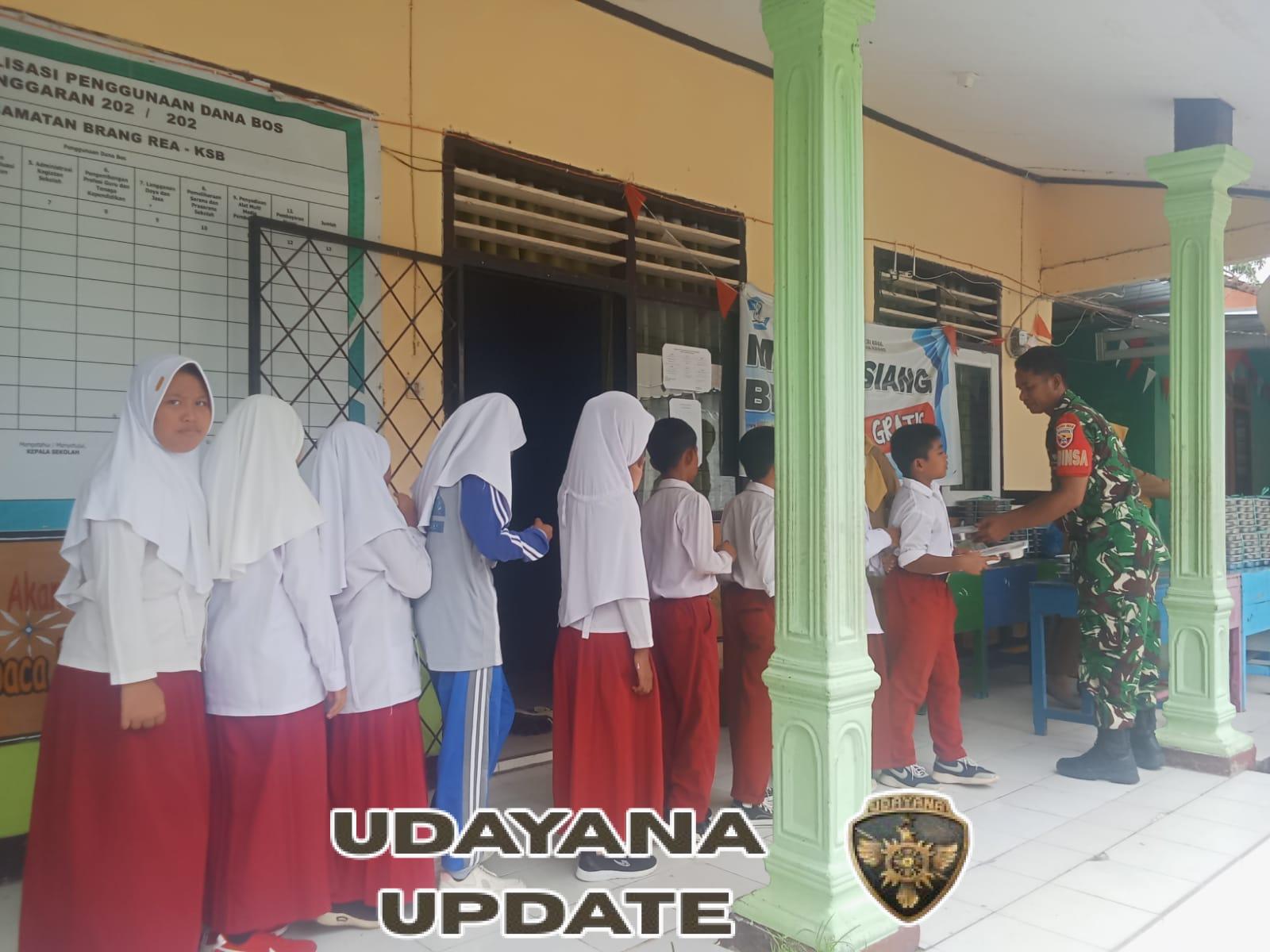 Babinsa Dampingi Program Makan Sehat Bergizi di SDN 1 Bree