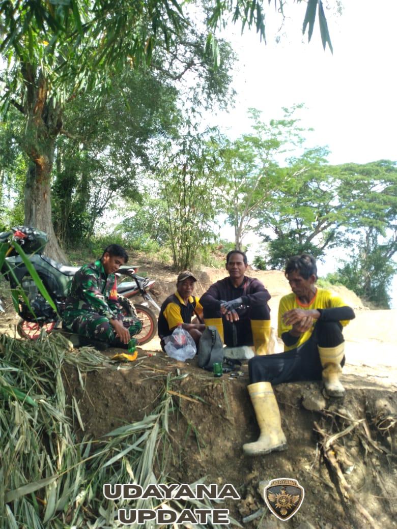 Babinsa Dorong Petani Desa Loka Siap Garap Sawah Jelang Musim Tanam