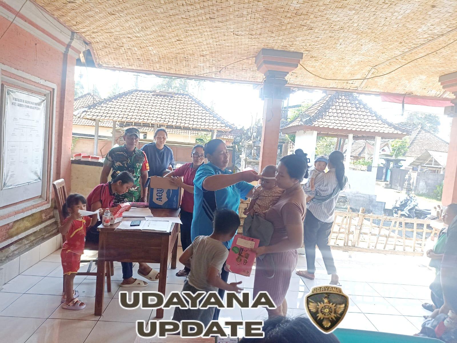 Peduli Generasi Sehat, Babinsa Desa Bangbang Kawal Kegiatan Posyandu Balita di Wilayah Binaan